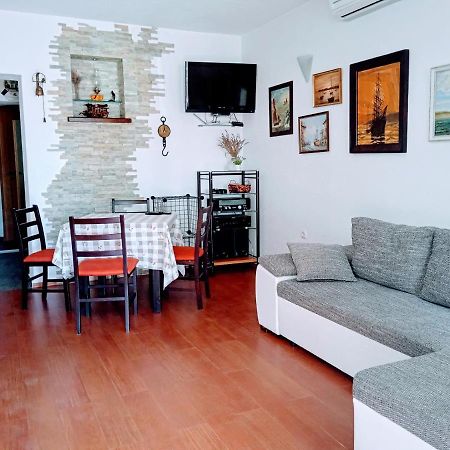 Harbour-Side Apartment With Beautiful Terrace Podgora Eksteriør bilde