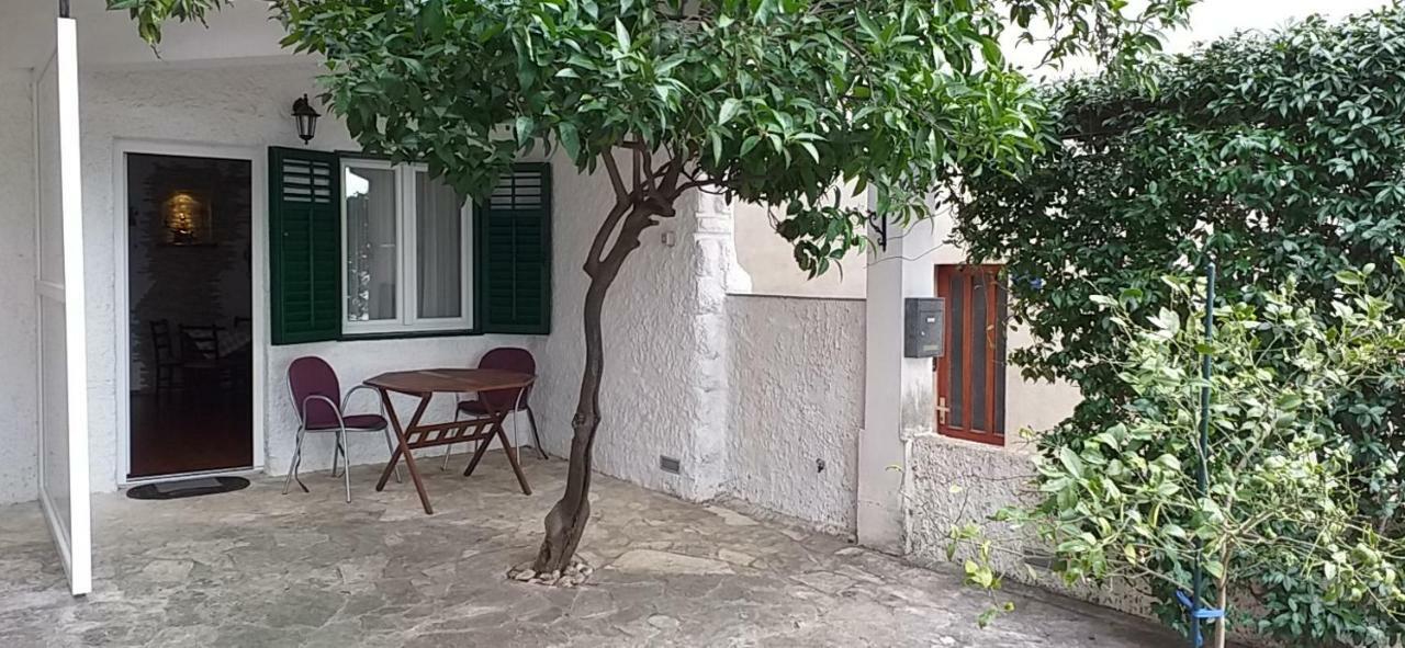 Harbour-Side Apartment With Beautiful Terrace Podgora Eksteriør bilde